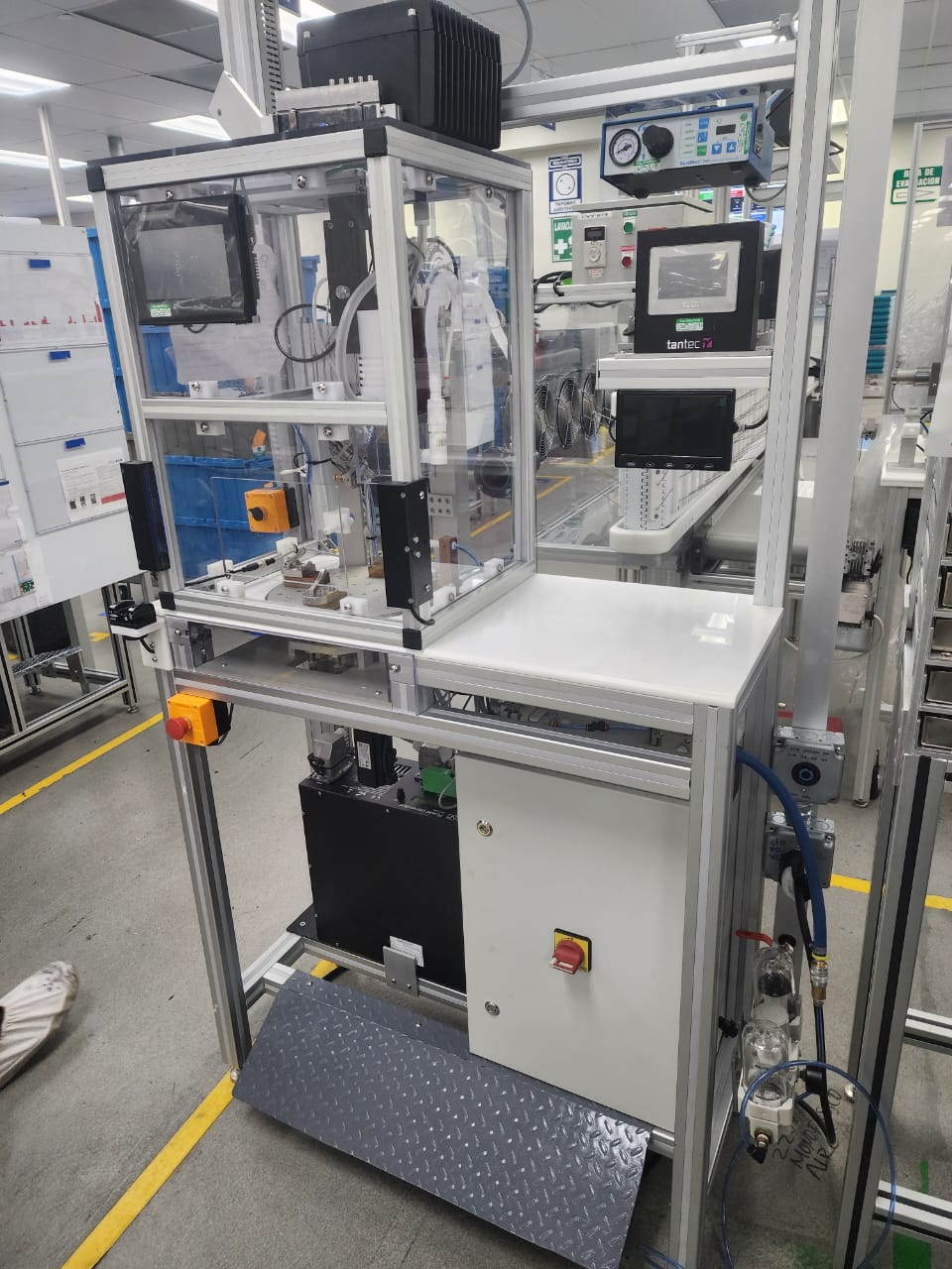 s-blob-v1-IMAGE-CA7iueYGRk8